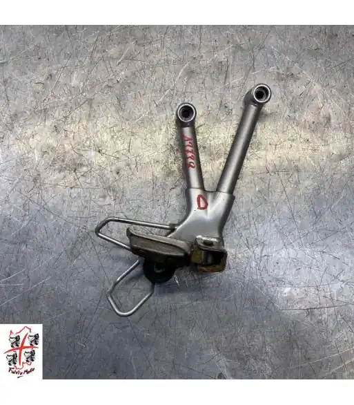 Solde Platine repose pied Arrière Droit SUZUKI BANDIT 650 – 2002