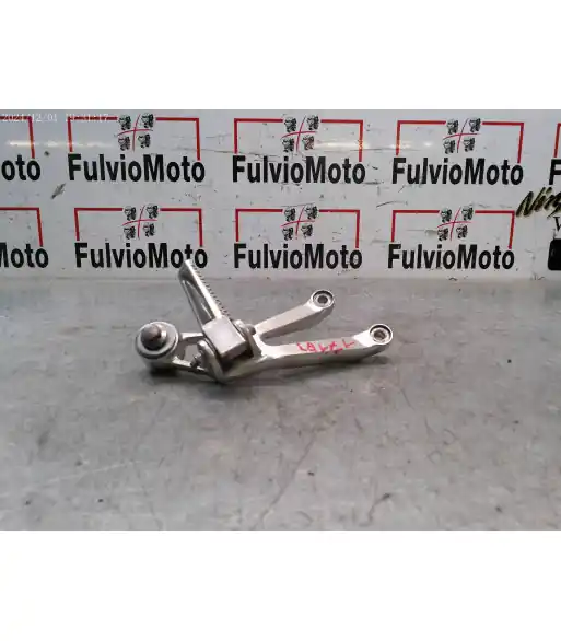 Achetez Aujourd&rsquo;hui Platine repose pied Arrière Droit YAMAHA R1 – 1998