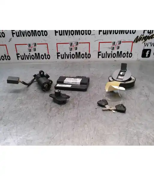 Kit serrure complet TRIUMPH TIGER 800 – 2011 Dernier Modèle