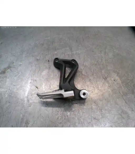 Remise Platine repose pied Arrière Droit VOGE DS 500 – 2021