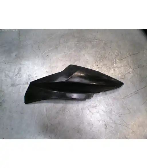 Flanc de selle Droit SYM XS 50 – 2010 Seulement Aujourd&rsquo;hui