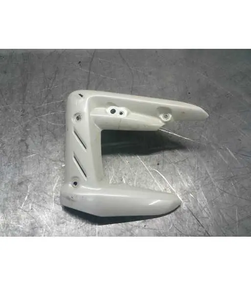 Réduction Ouïe de réservoir Gauche TRIUMPH STREET TRIPLE 675 – 2008