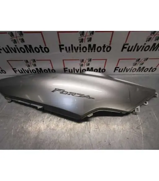 Affaire À Saisir Flanc de selle Droit HONDA FORZA 250 – 2009
