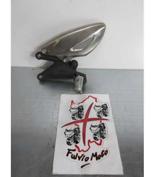 Platine repose pieds avant gauche – TRIUMPH STREET TRIPLE 675 – 2011 Produit De Marque