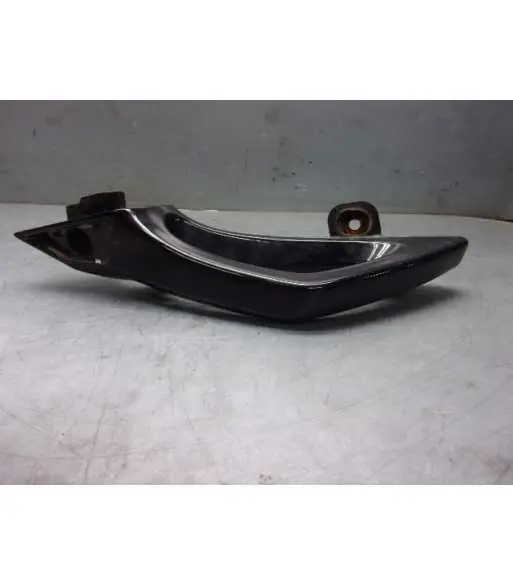 Barre maintien passager droit – PEUGEOT METROPOLIS 400 – 2015 Dernier Modèle