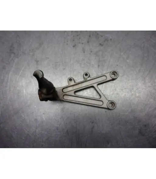 Platine repose pieds avant droite – DERBI GPR 50 – 2008 Commande En Gros
