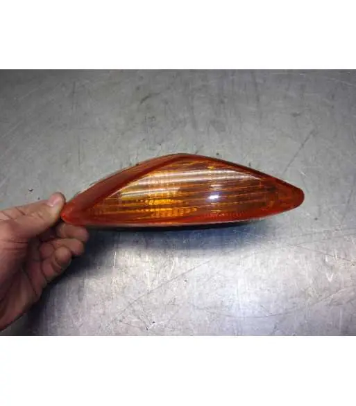 Clignotant avant gauche – SUZUKI BURGMAN 125 – 2003 Livraison Express