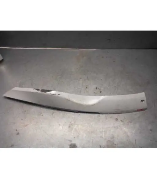Bas de caisse droit – YAMAHA VITY 125 – 2012 Top Vente