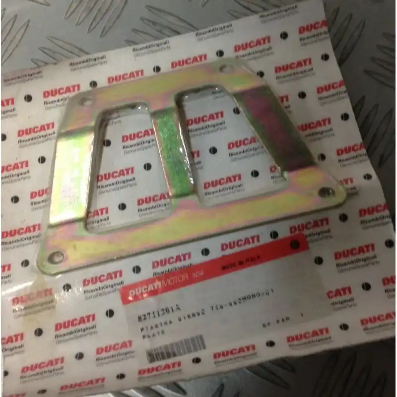 SUPPORT DE SELLE MONOPOSTO ET BIPOSTO NEUF DUCATI Prix Cassé