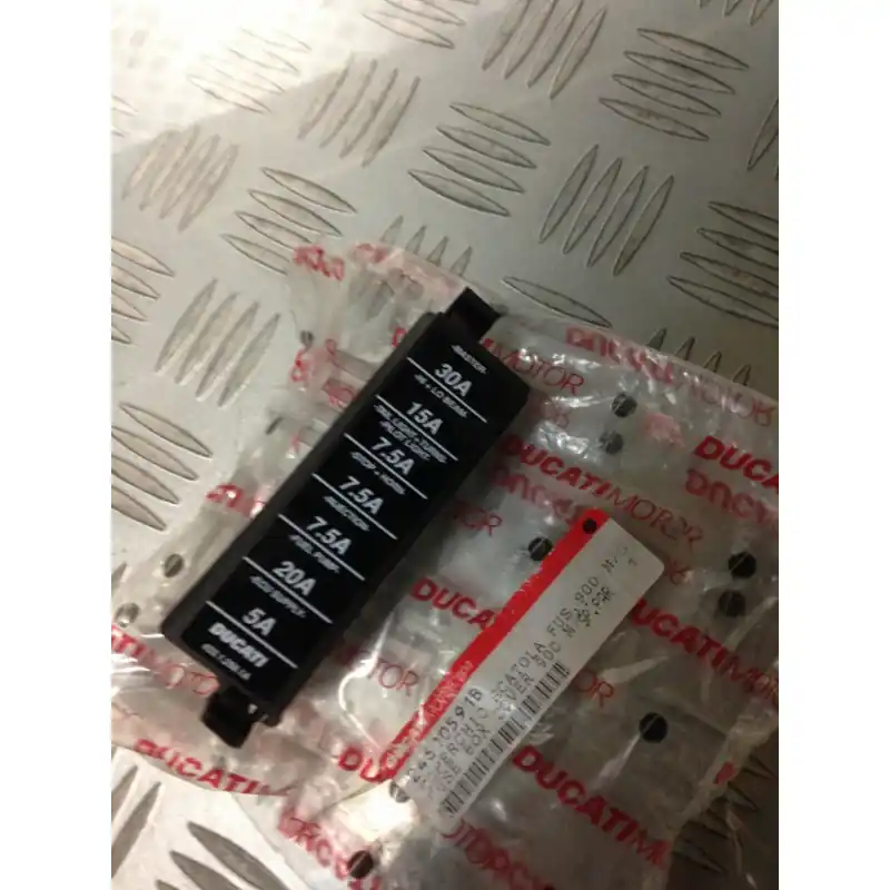 COUVRE CACHE FUSIBLE DUCATI – NEUF – Super Prix