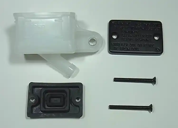 Kit réservoir maître-cylindre AR VFR750F 1990-91-92-93 Super Prix
