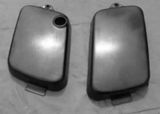 Populaire Jeu de caches latéraux repro pour Honda CD175A
