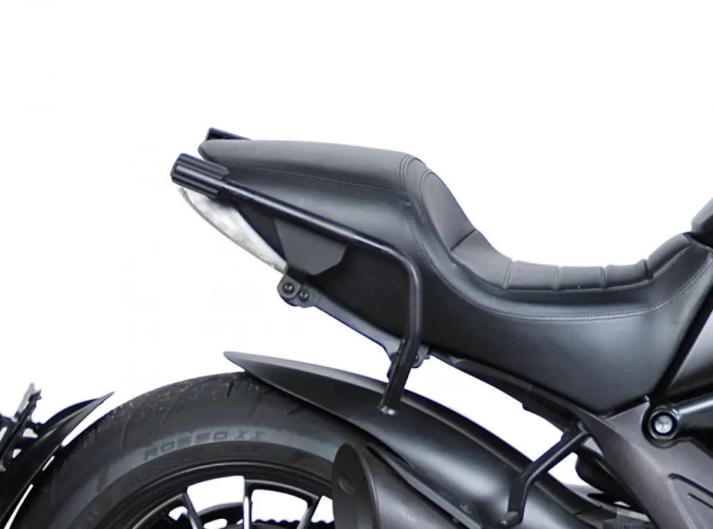 Prix Bas Porte-bagages Shad 3P pour Ducati Diavel (13-18)