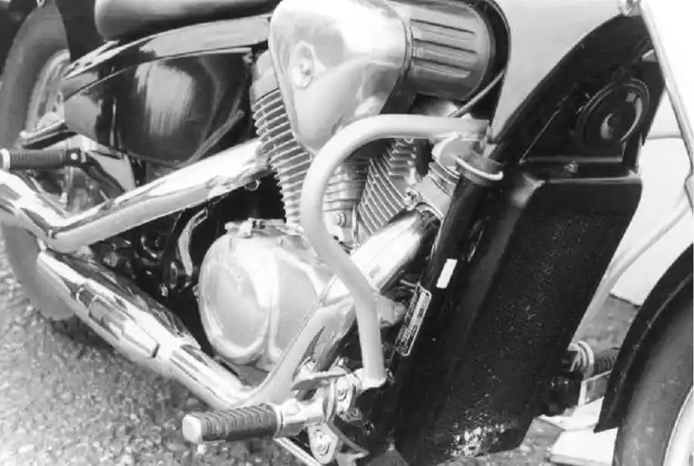 Bon Marché Arceau de protection moteur chromé pour Honda VT 600 C (88-00) Hepco & Becker